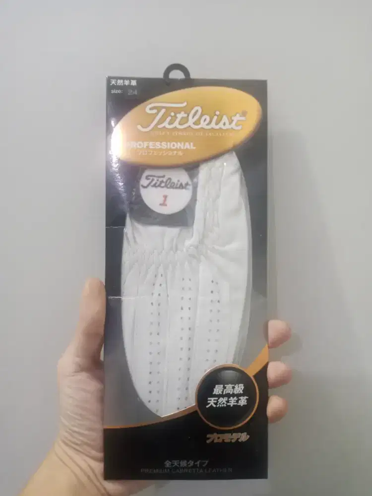 Sarung Tangan Golf Profesional Titleist