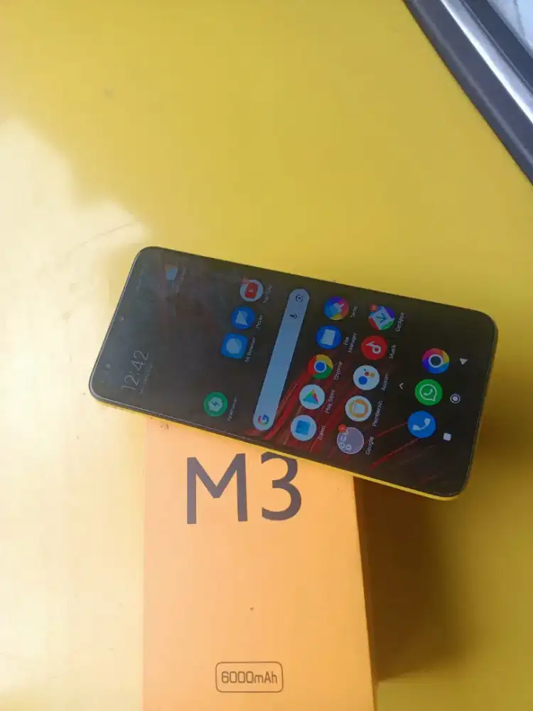 Xiaomi poco M3 ram 6/128 normal semua nya  hp sm dua saja