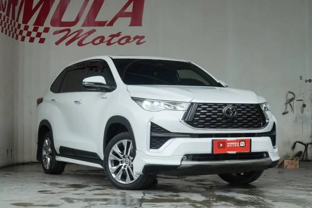 T. Zenix Q Hybrid modelista Cvt 2024 putih