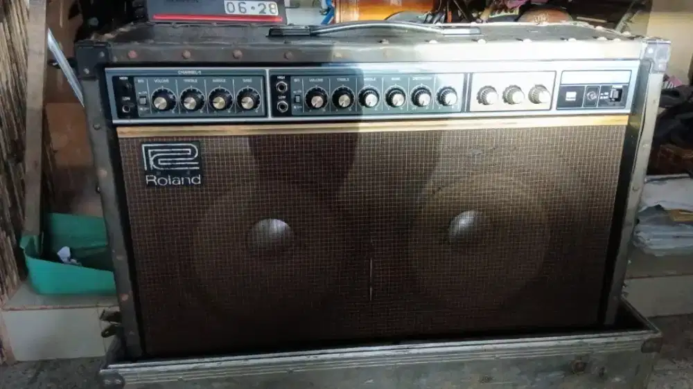 Roland JC120 + hardcase made in usa ori