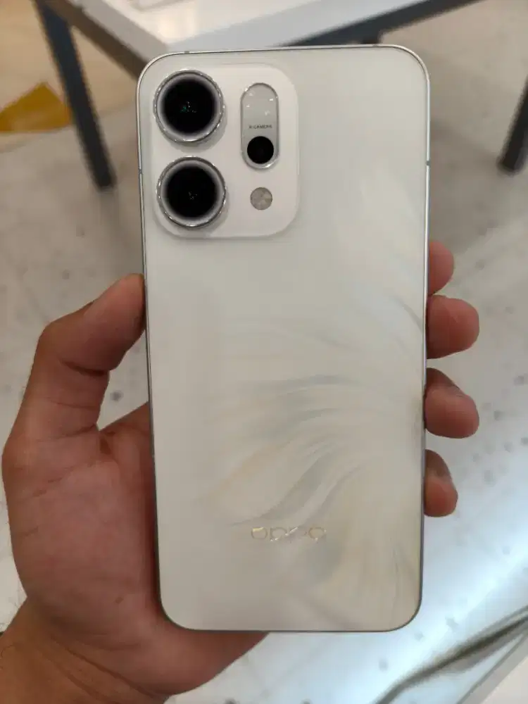 Oppo Reno 14 5G 12/256 ,garansi masih ada full mulus