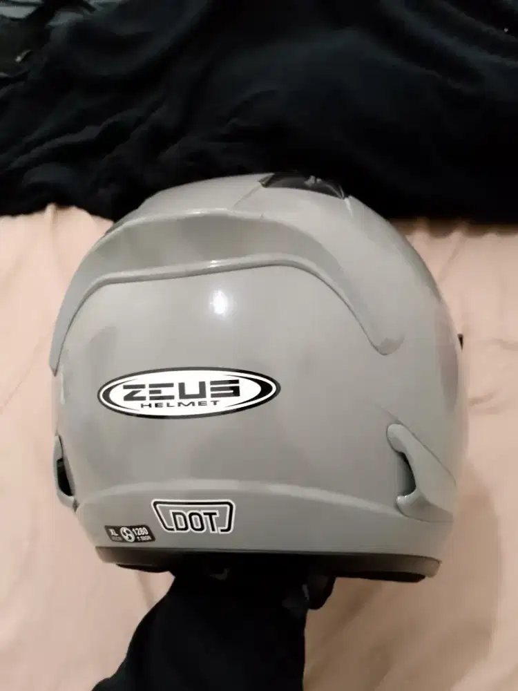 Helm Zeus ZS 627 murah aja