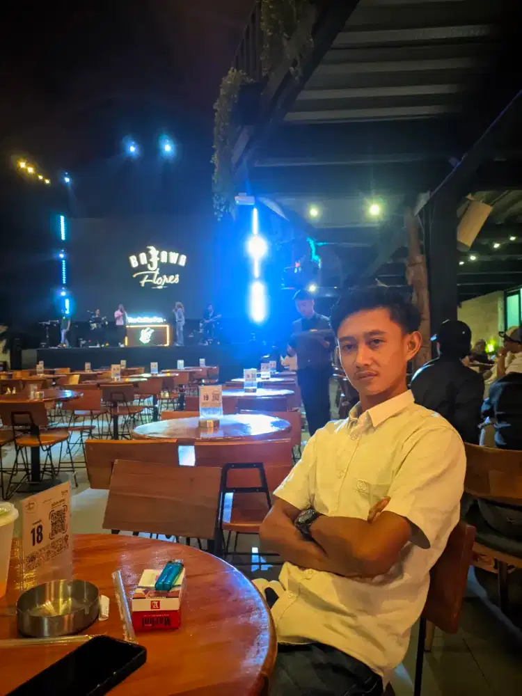 Cari kerjaan untuk dua org