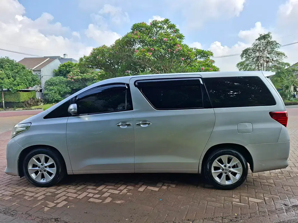Toyota Alphard 2012 Bensin