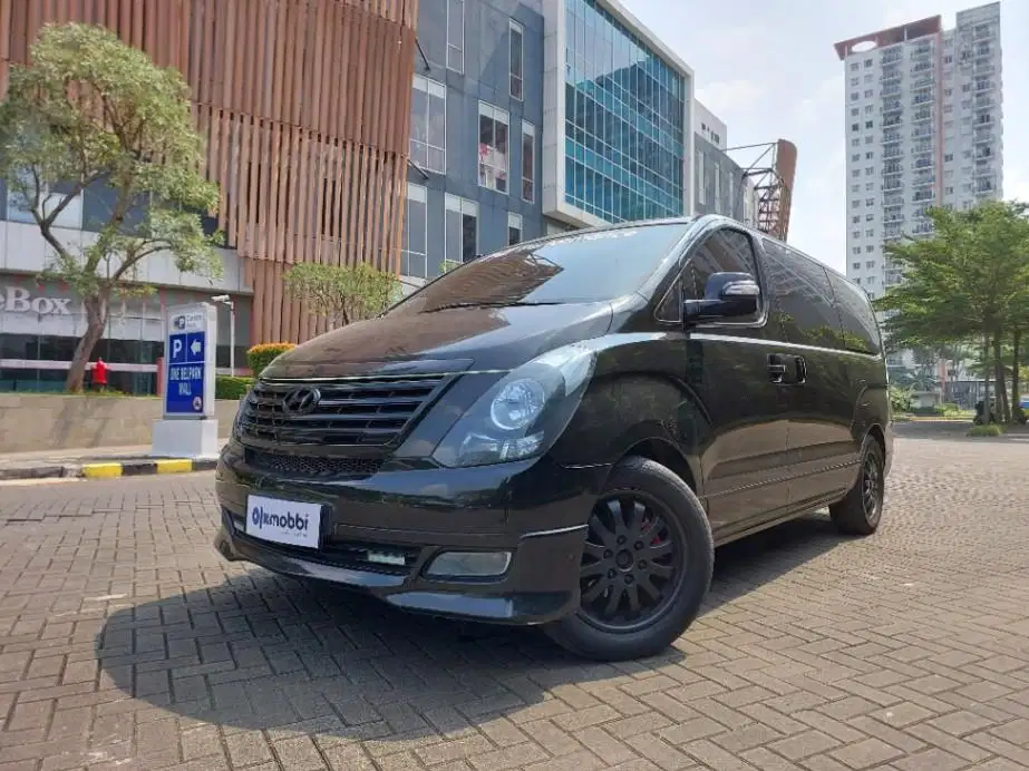 DP MURAH Hyundai H-1 2.4 Royale Bensin-AT 2016  CUBHB