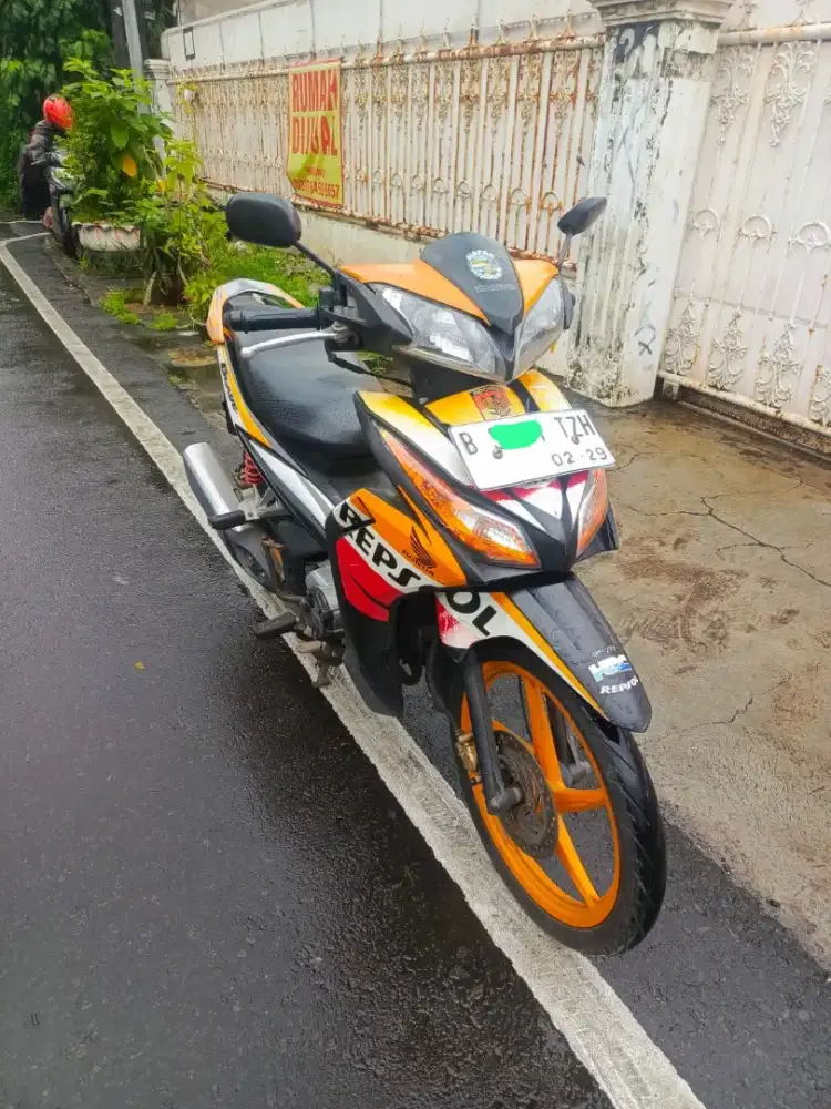 Honda Blade Repsol  2014