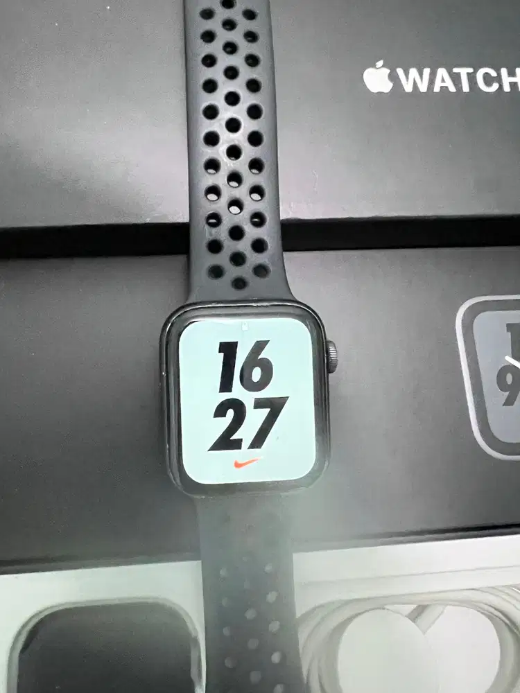 Apple Watch iWatch series 4 44mm Nike Edition ex Ibox