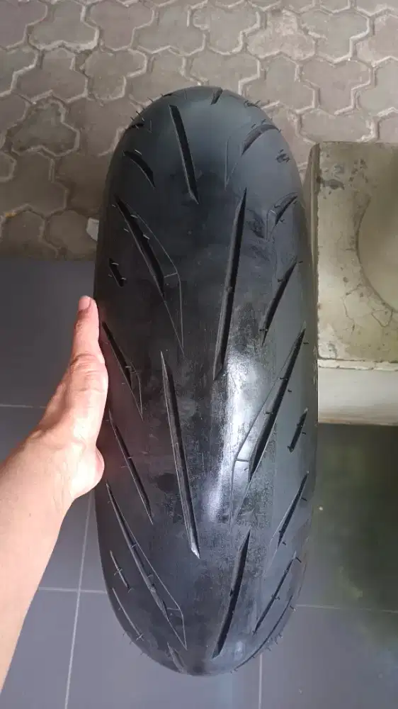 Ban bridgestone battlax S22 160/60-17