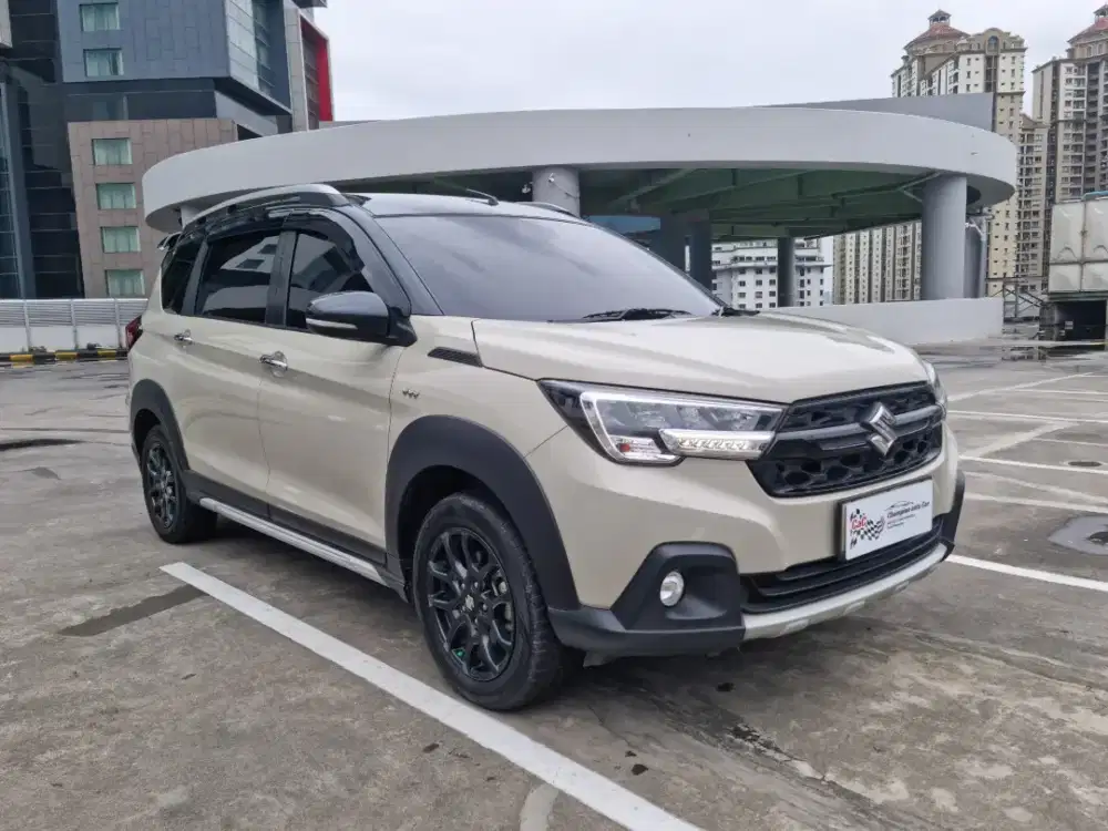 Suzuki XL7 Alpha Hybrid 2023