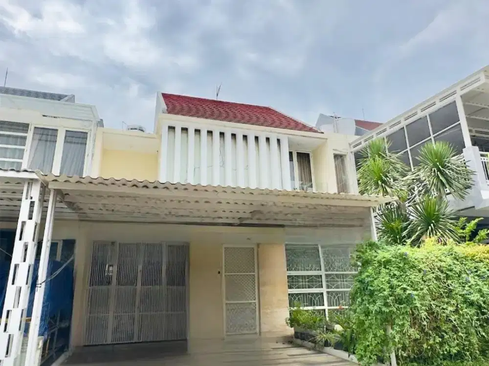 Dijual Rumah Premium, Full Furnish, Dekat Mall Pakuwon City, SBY
