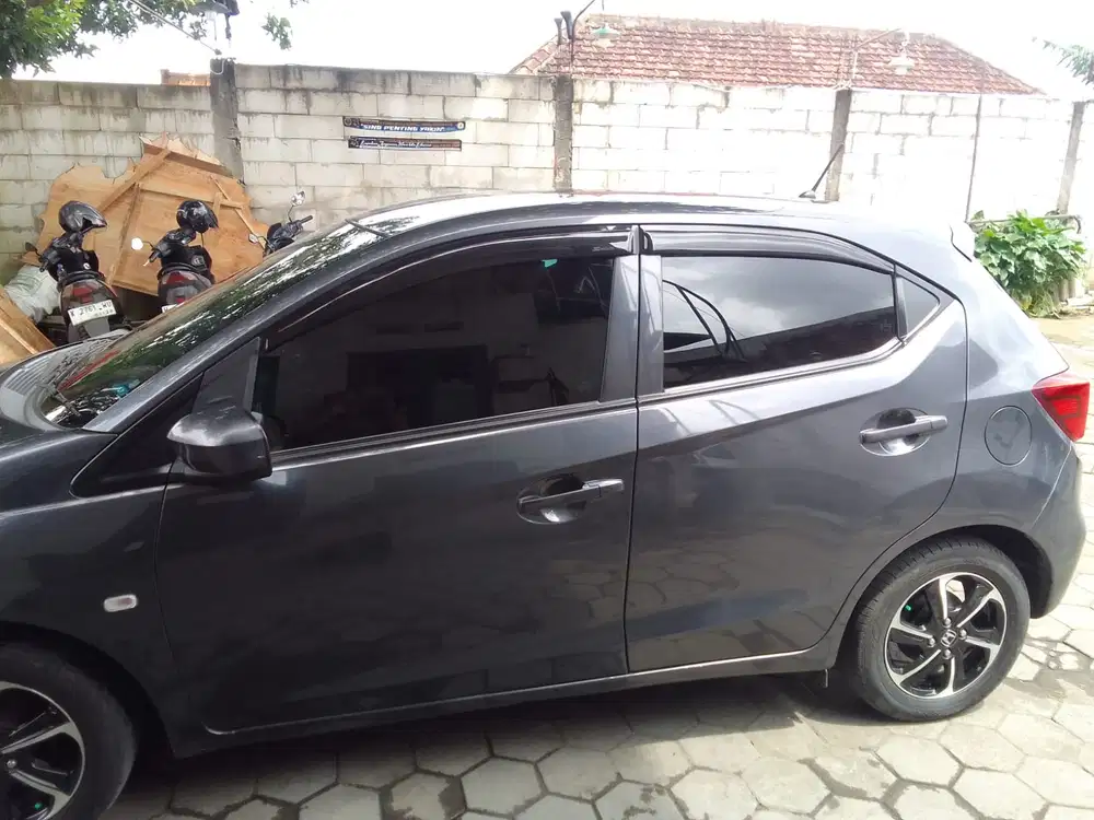 Honda Brio 2023 Bensin
