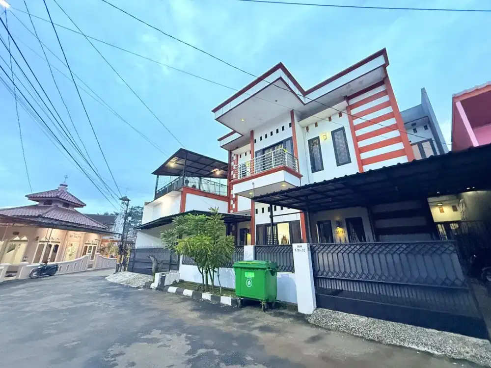 Rumah 2 Lantai Siap Huni,Nirwana Estate Cibinong Dekat dengan Mall Ccm.surat SHM,Harga Nego