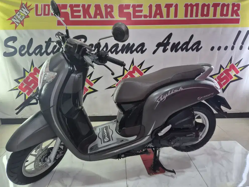 Scoopy stylish remote CBS iss