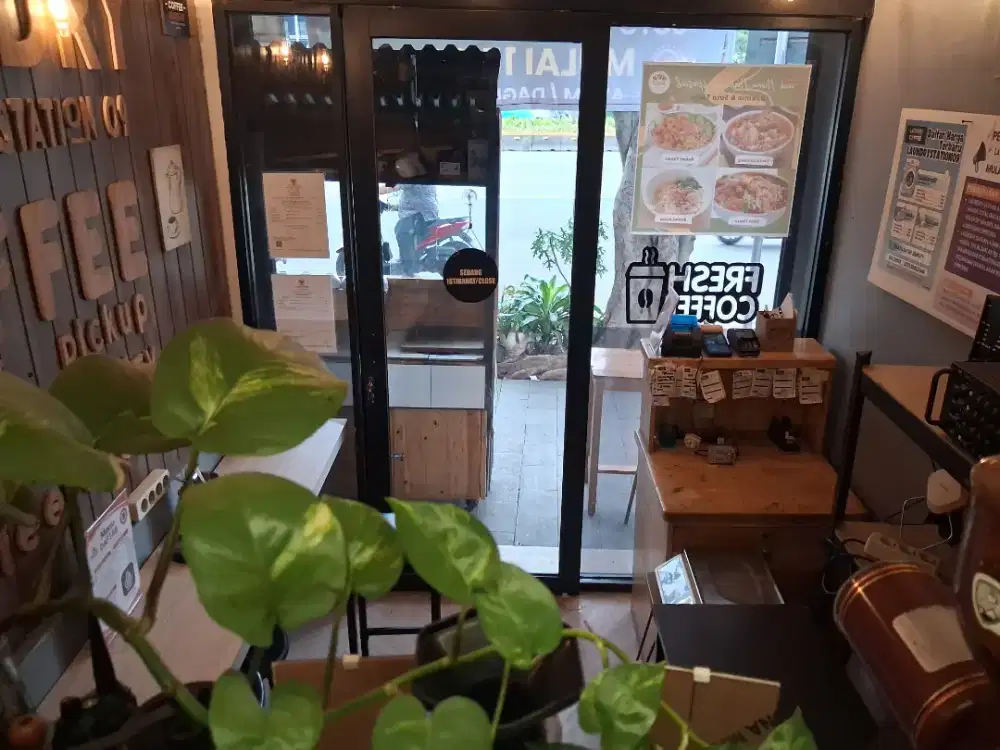 Take Over Kedai Kopi Mini