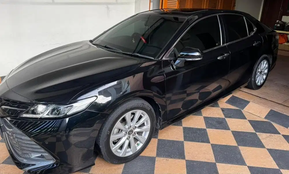Toyota Camry 2.5 V 2020 A/T