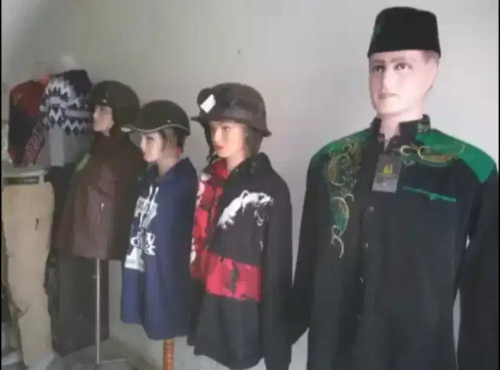 Manekin pajangan baju ,celana ,topi ,pakaian