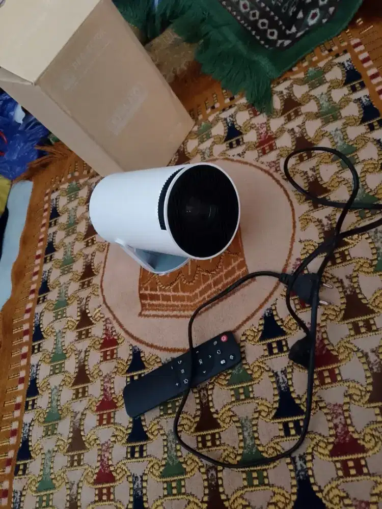 Proyektor mini lengkapp