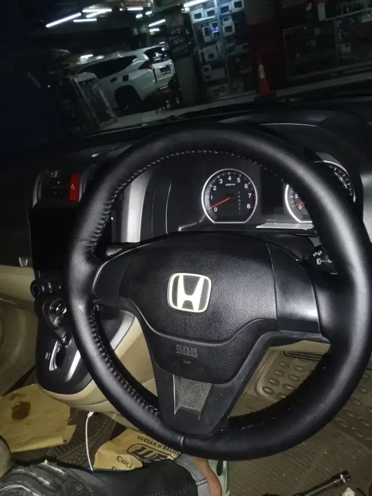 Nerima redmi bngks stir mbil Honda crv menggunakan bahan mikrofber