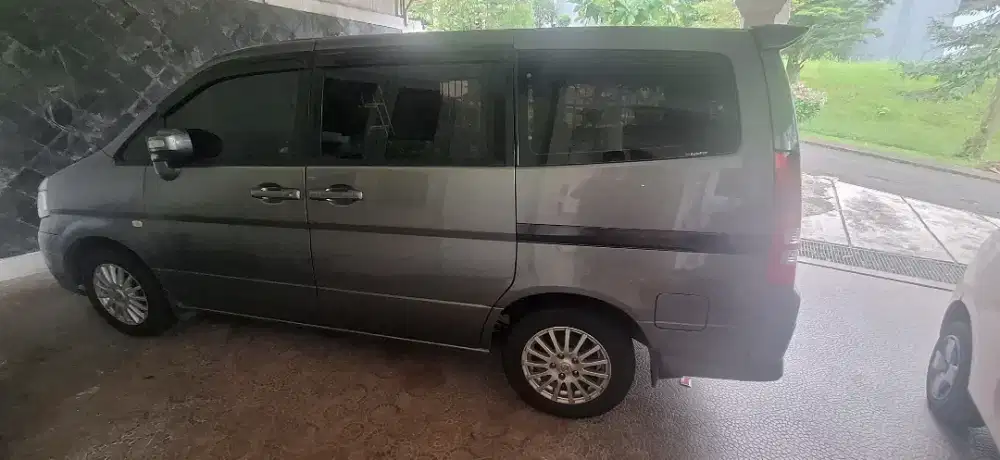 Jual serena 2011 HWS