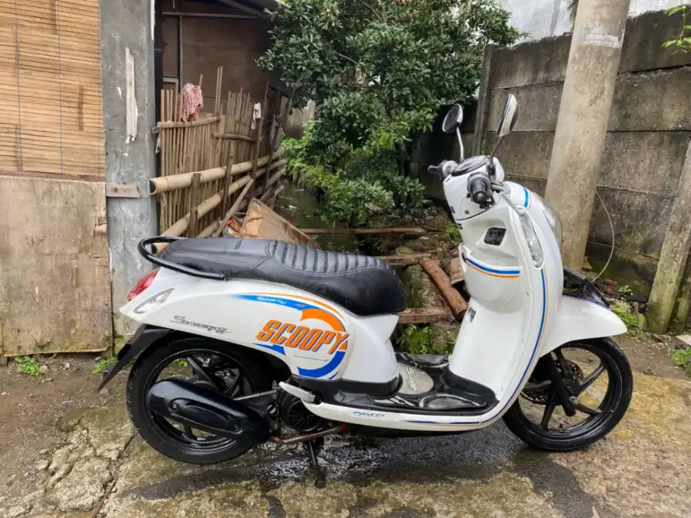 Jual motor scoopy tahun 2017