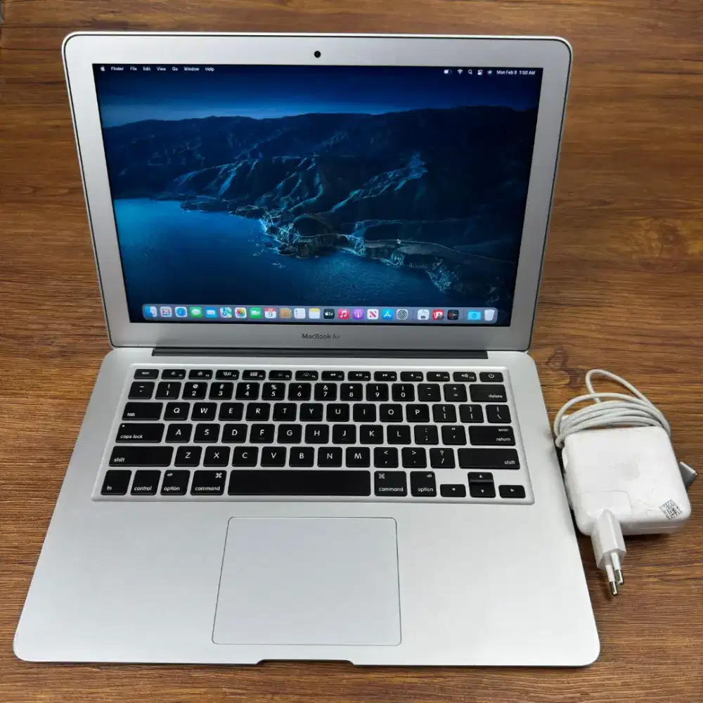 Macbook air 2017 ram 8gb ssd 128gb core i5 siap pakai bisa cod