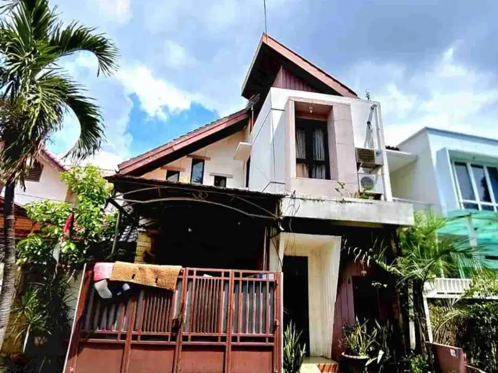 Rumah  murah 2 lantai 144m² di Cempaka Putih Tengah