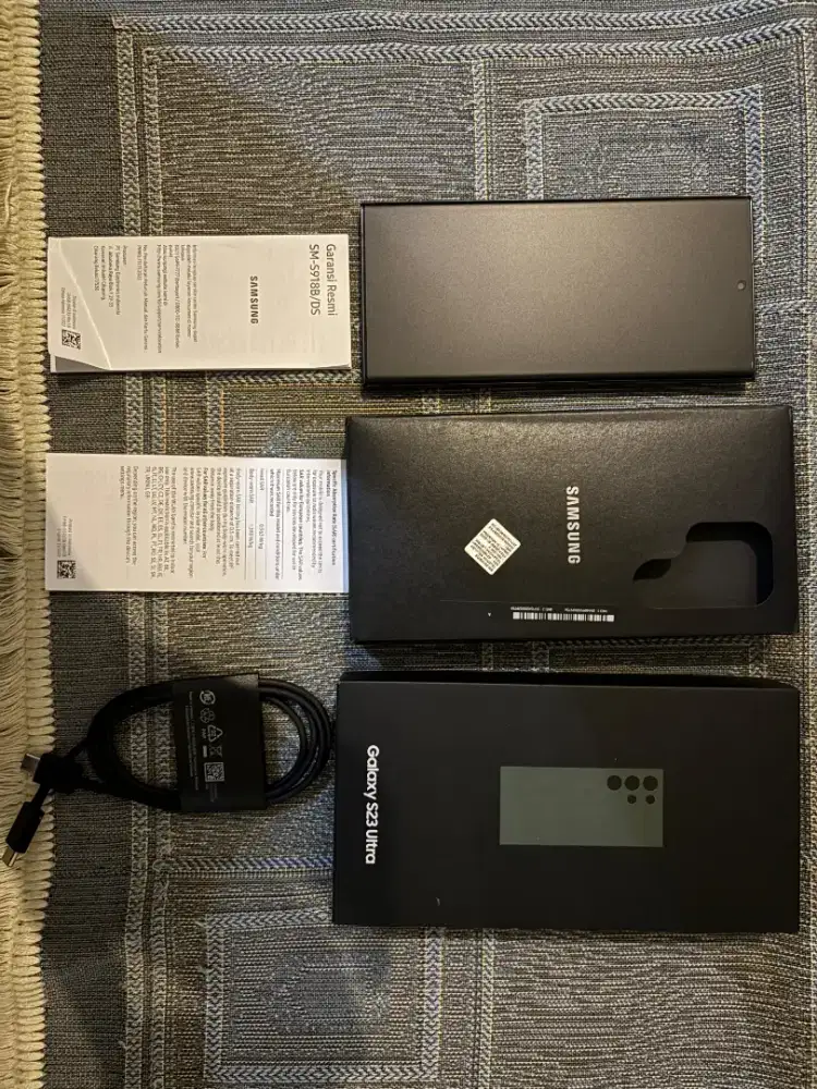 Samsung S23 Ultra 12 / 512 Gb Ex Garansi Resmi SEIN Indonesia