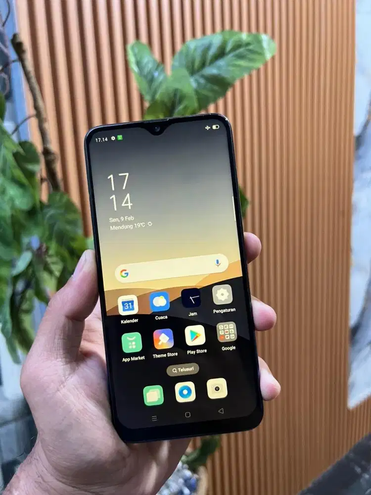 Oppo f9 4/64gb resmi