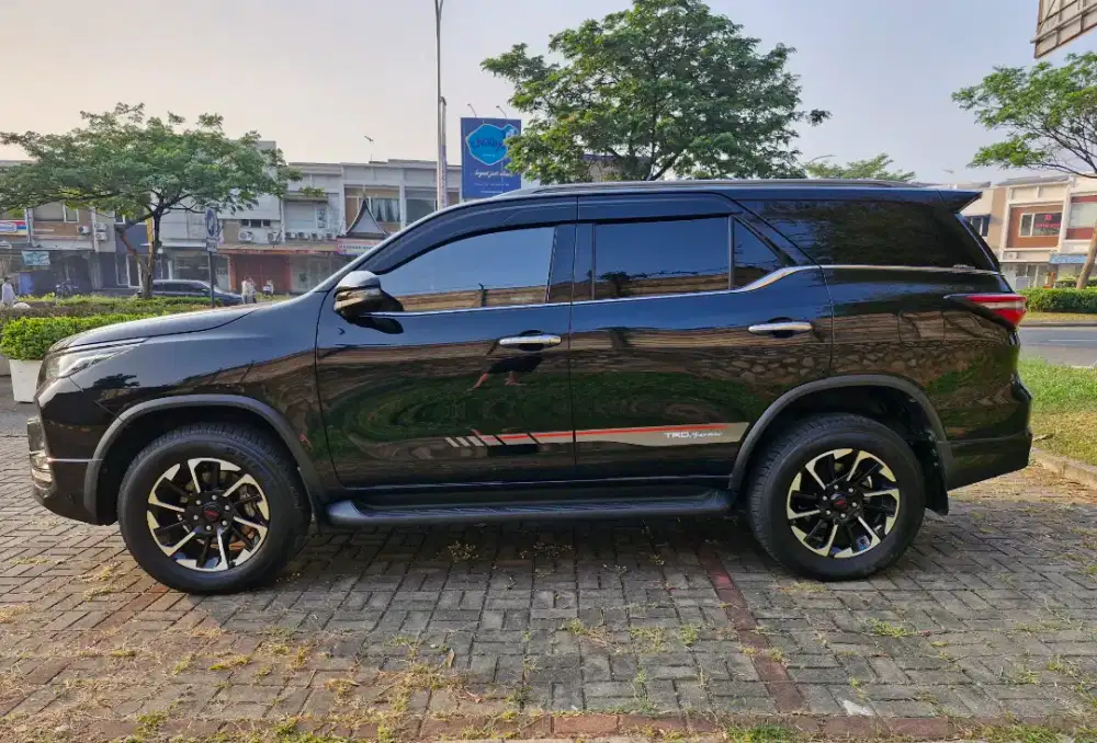 Low KM 64rb Fortuner TRD