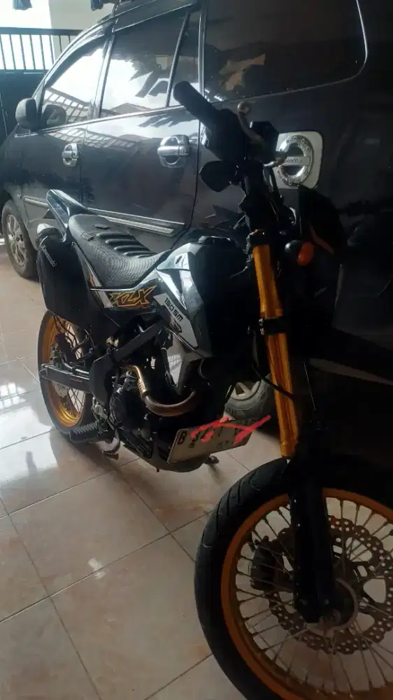 Dijual klx sm 150 mulus