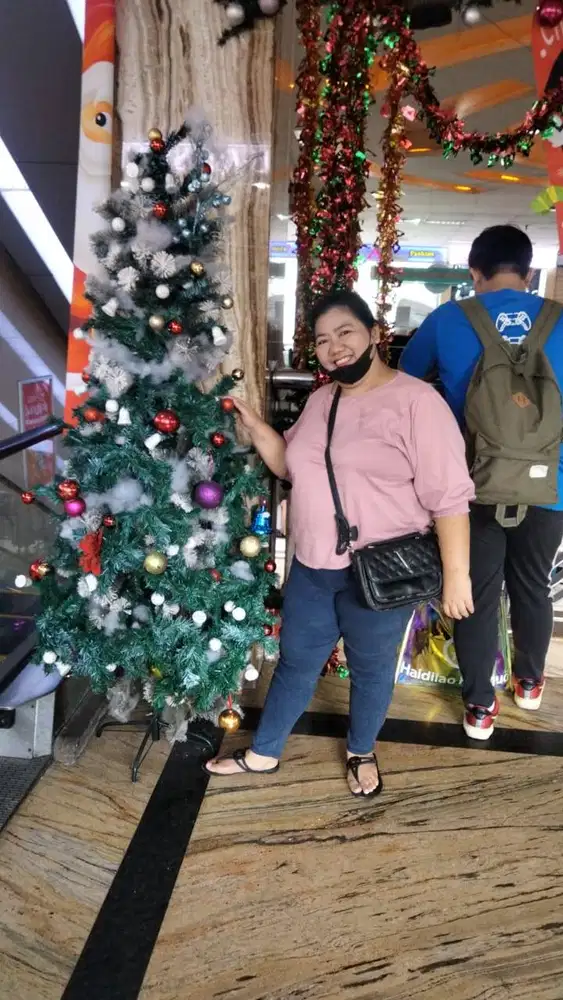 Sedang mencari pekerjaan di metro tanah abang