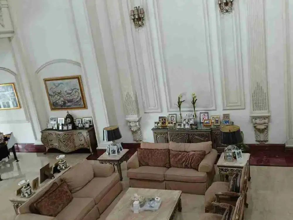 Rumah Mewah Mutiara Kedoya