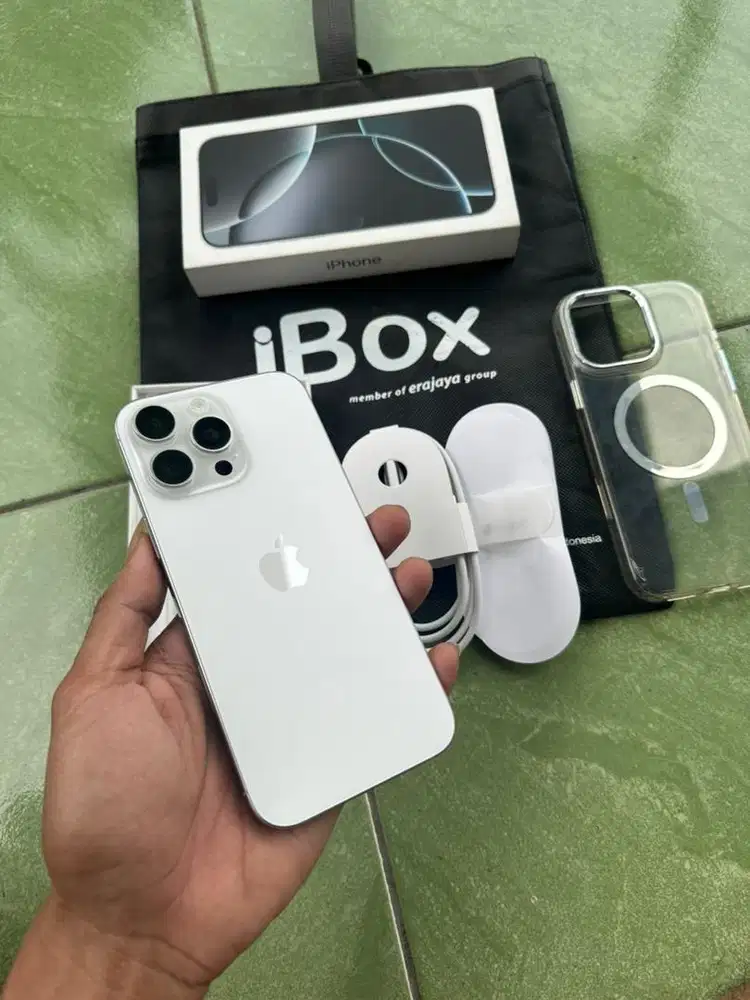 Iphone 16 pro max 256 gb ibox fullset mulus like new