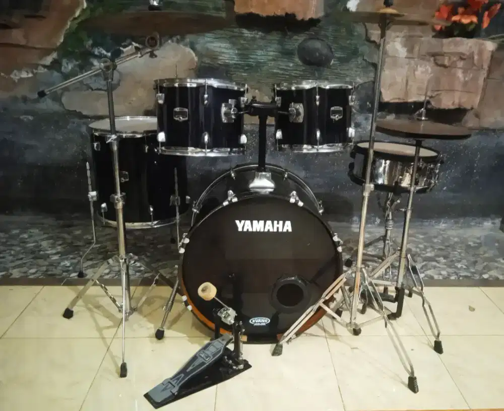 Drum Yamaha Gigmaker plus simbal