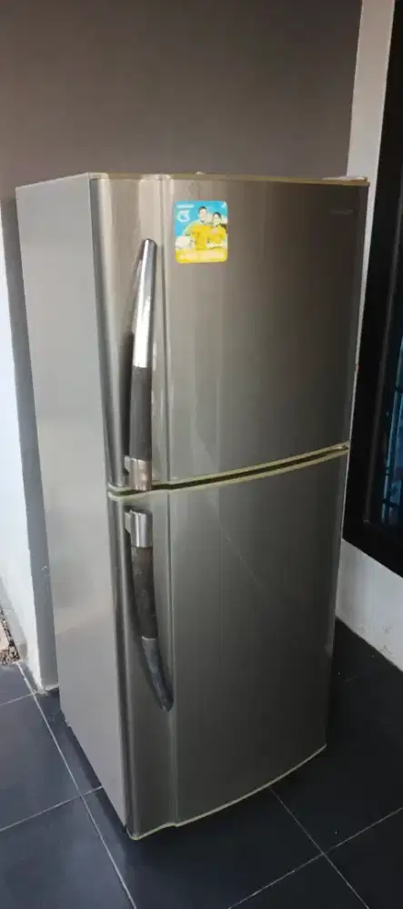 Kulkas Sharp Samurai