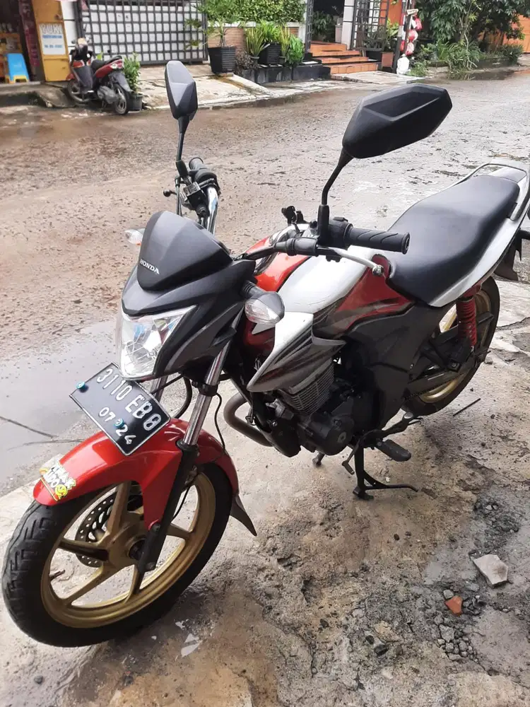 Honda Versa 2013 ss lengkap mesin bagus plat B Depok