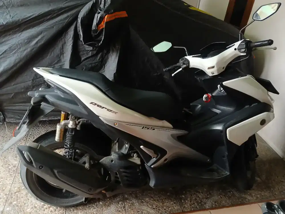 Aerox putih 2017 abs