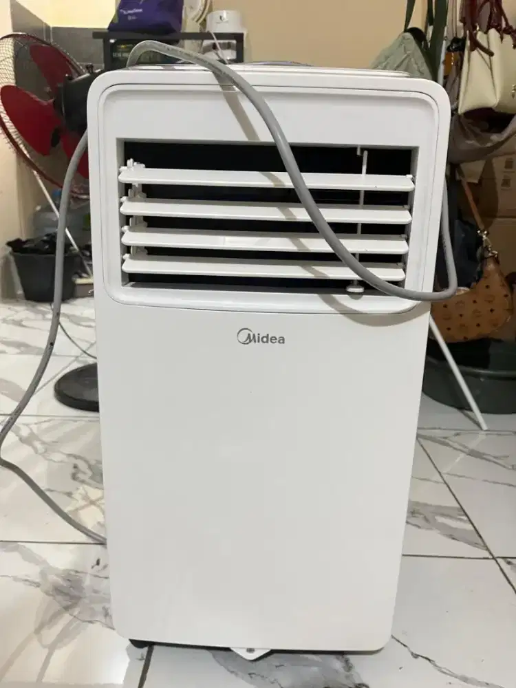 MIDEA AC PORTABLE 0,5 PK
