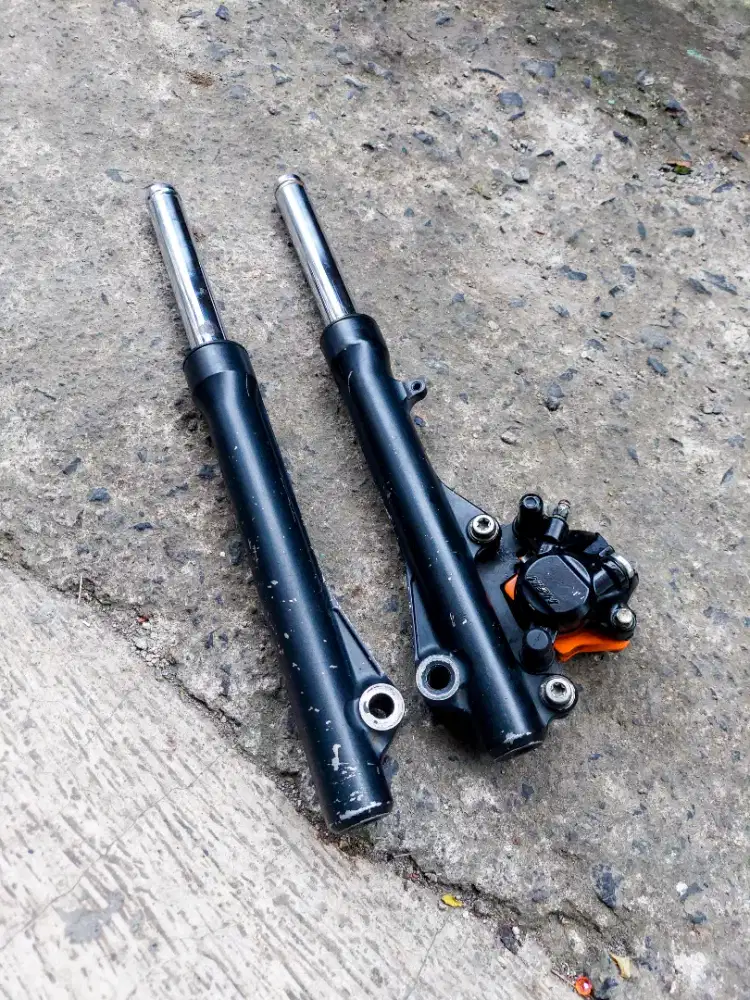 SHOCK DEPAN + KALIPER NISSIN VARIO BEAT SCOOPY | ORIGINAL COPOTAN ASLI