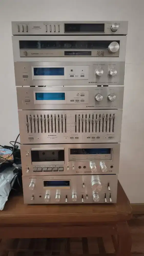 Set Pioneer Amplifier