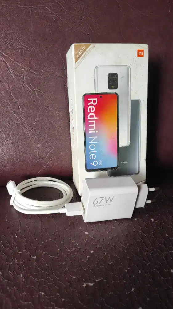 Redmi note 9pro 8+3/128gb lengkap mulus siap pakai