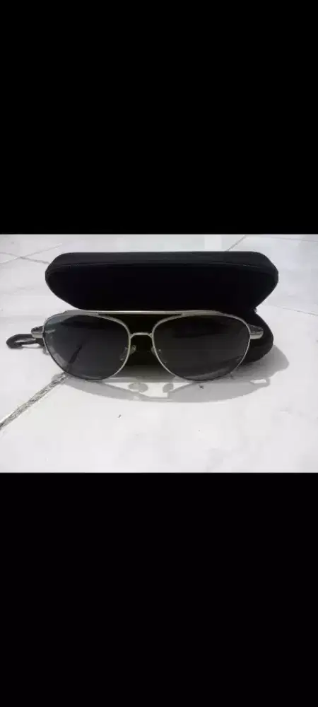 Kacamata prada made italy