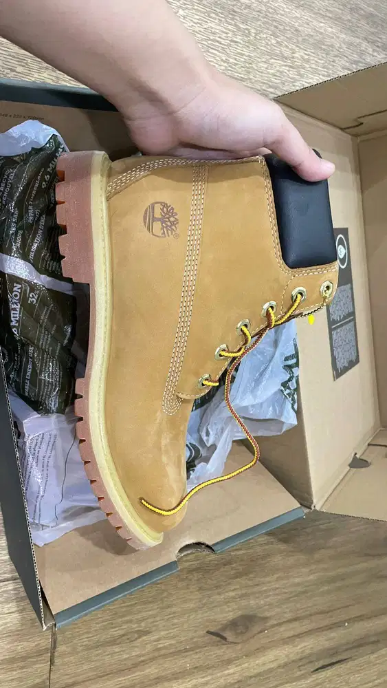 Women's Timberland Premium 6-Inch Waterproof Boot EU 39 (Kondisi Baru)