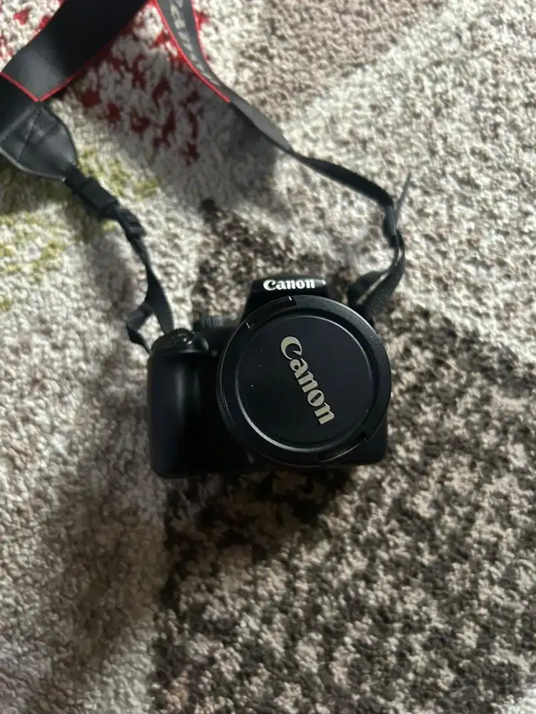 Camera Digital Canon eos 1100D