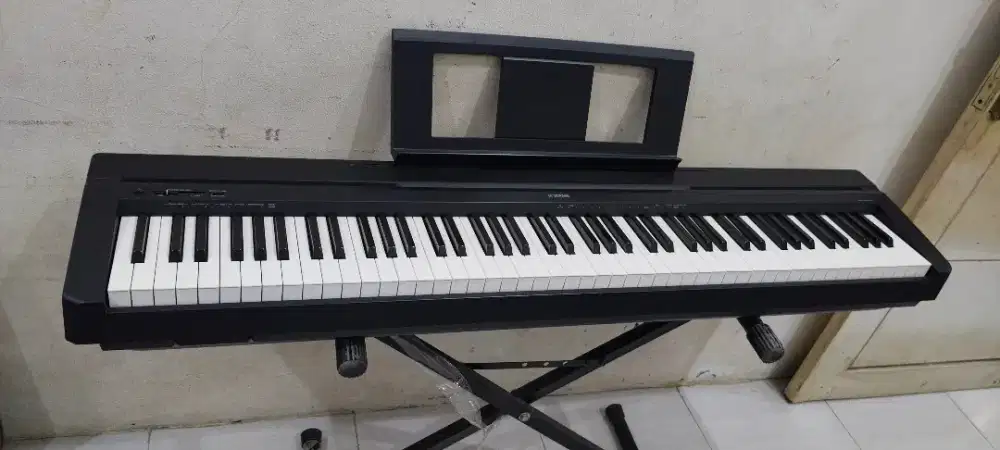 Digital piano yamaha p45