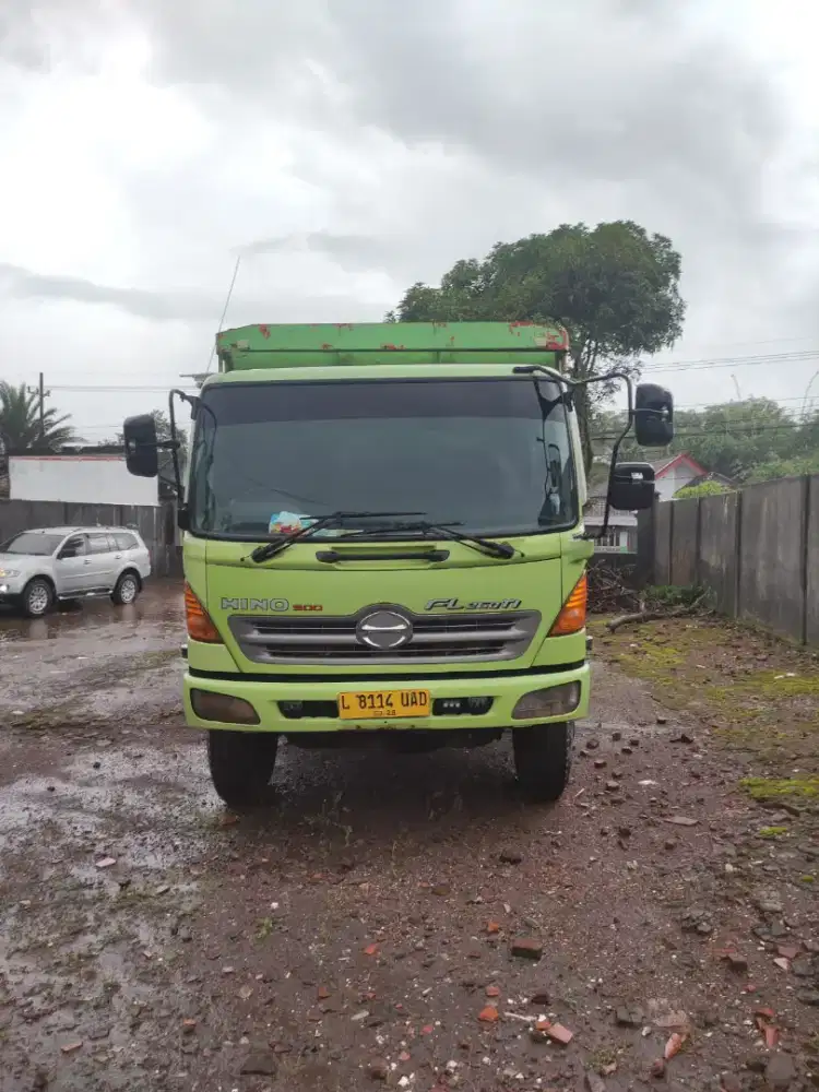 Hino fg235jl modif tronton 6x2