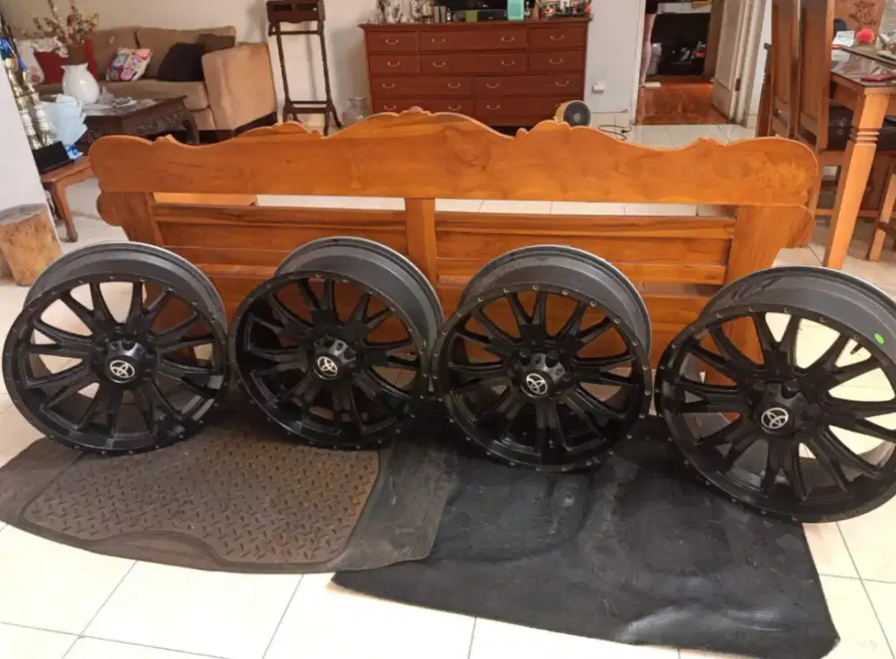 Velg R20 HSR SNI Fortune, Pajero