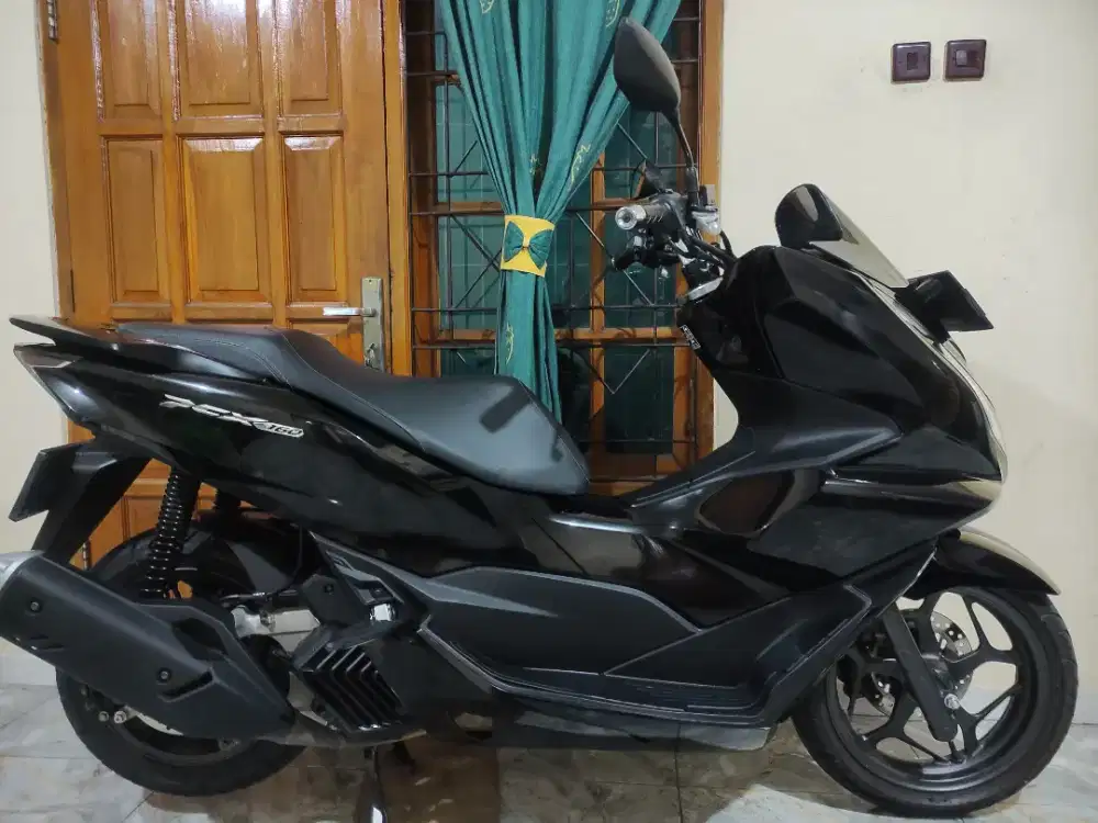 Super istimewa low km pcx 160cc Keyless CBS ISS Super Mulus No Minus