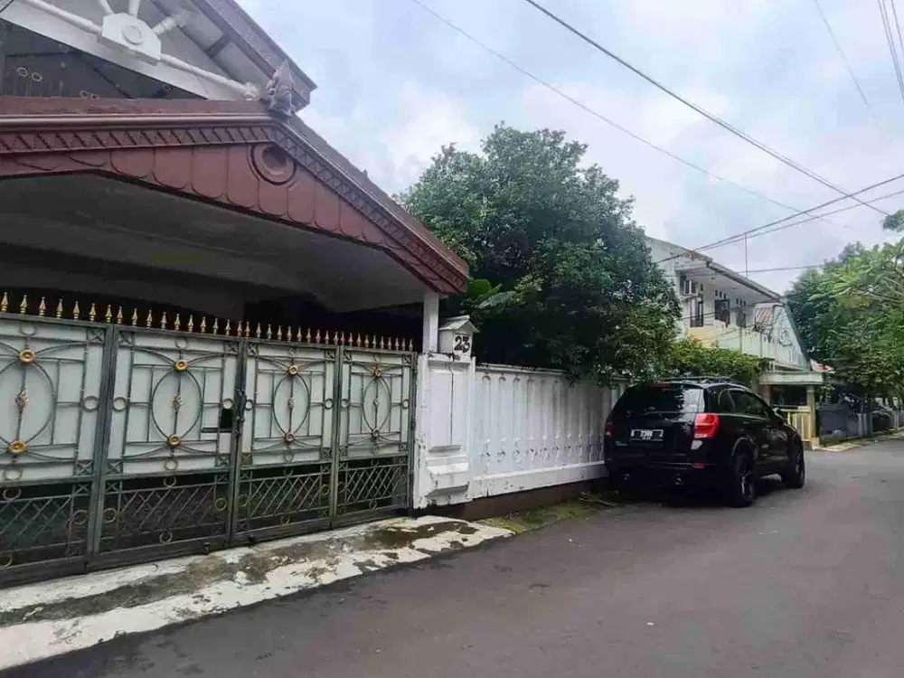 Rumah Tua di Jl Tebet Timur III B Tebet Timur Jakarta Selatan
