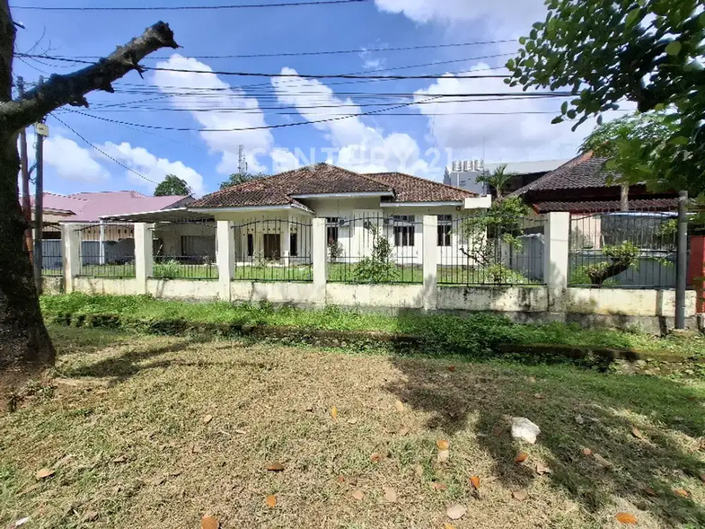 Rumah Luas 1000 Mtr2  Di Tengah Kota Makassar Dekat Mall Nipah